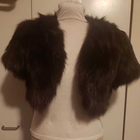 Real Fox Fur Shrug/Bollero/Short Jacket - Picture 6 of 9